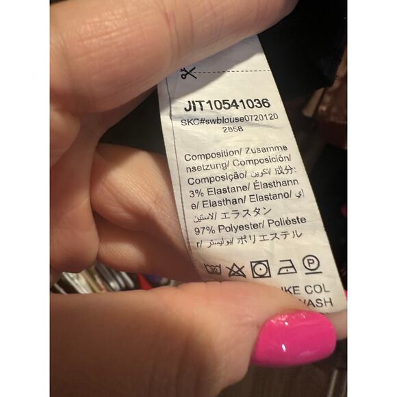 SHEIN Women’s Medium Black Clasi Dolman Short Sleeve Leopard Jacquard Satin Top - Picture 6 of 7